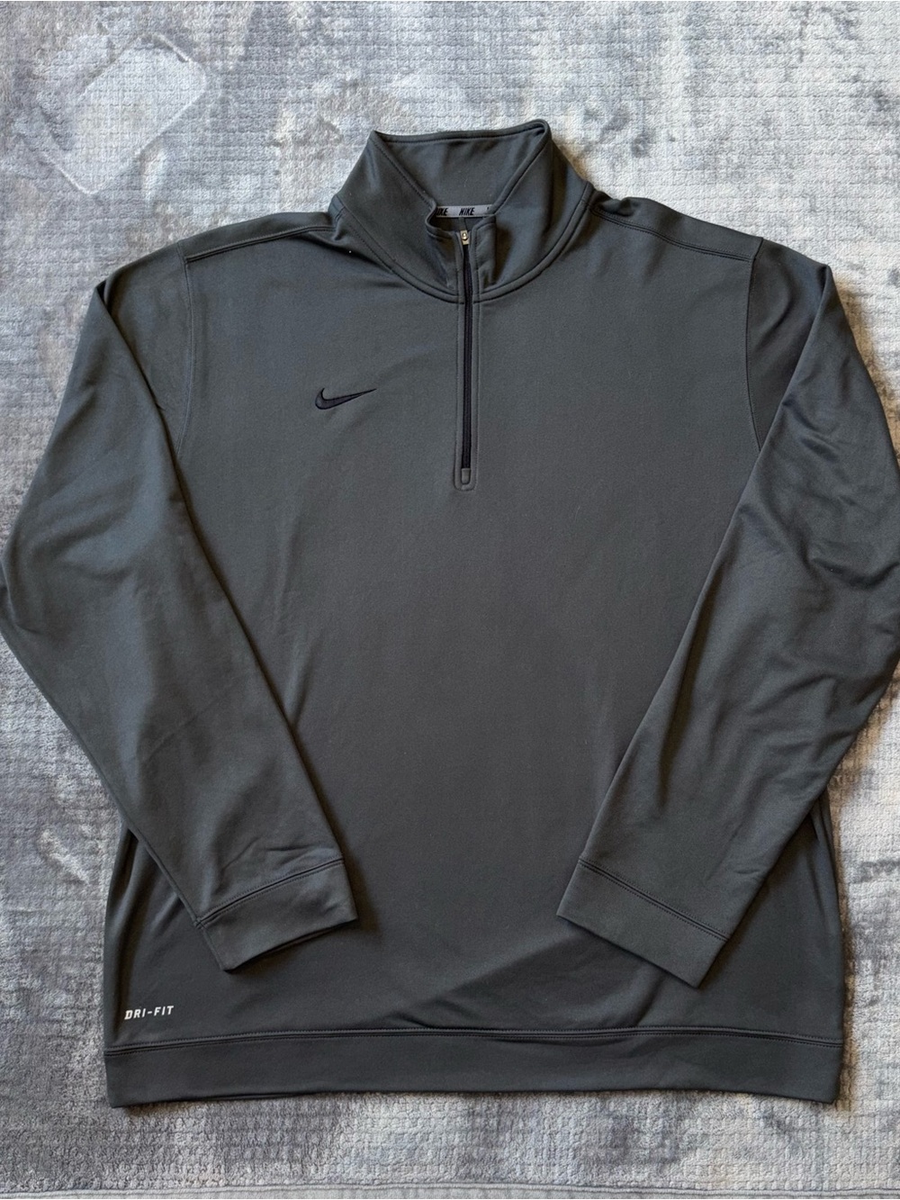 Nike Dri-FIT Men's XL Dark Gray Quarter Zip Pullover Long Sleeve Training